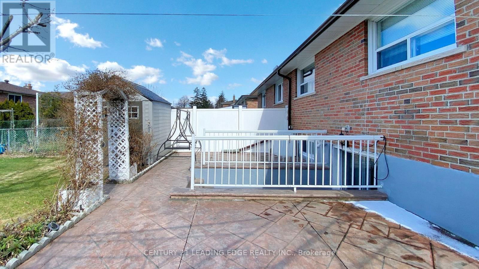 101 PINDAR CRESCENT Image 43