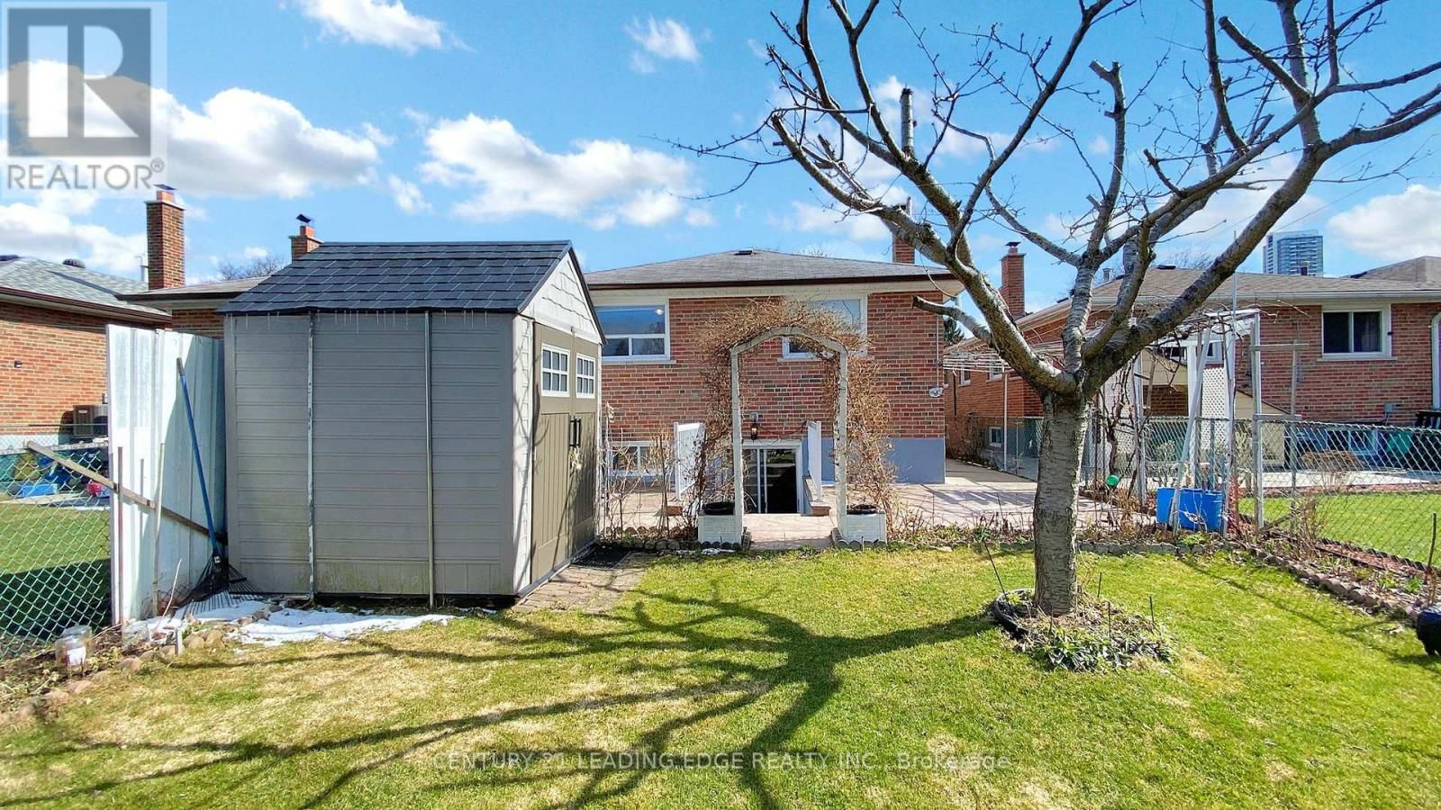 101 PINDAR CRESCENT Image 46