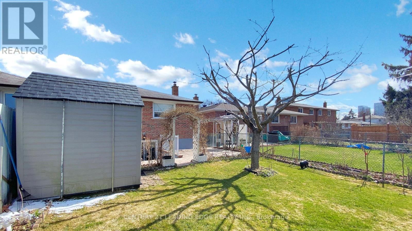 101 PINDAR CRESCENT Image 47