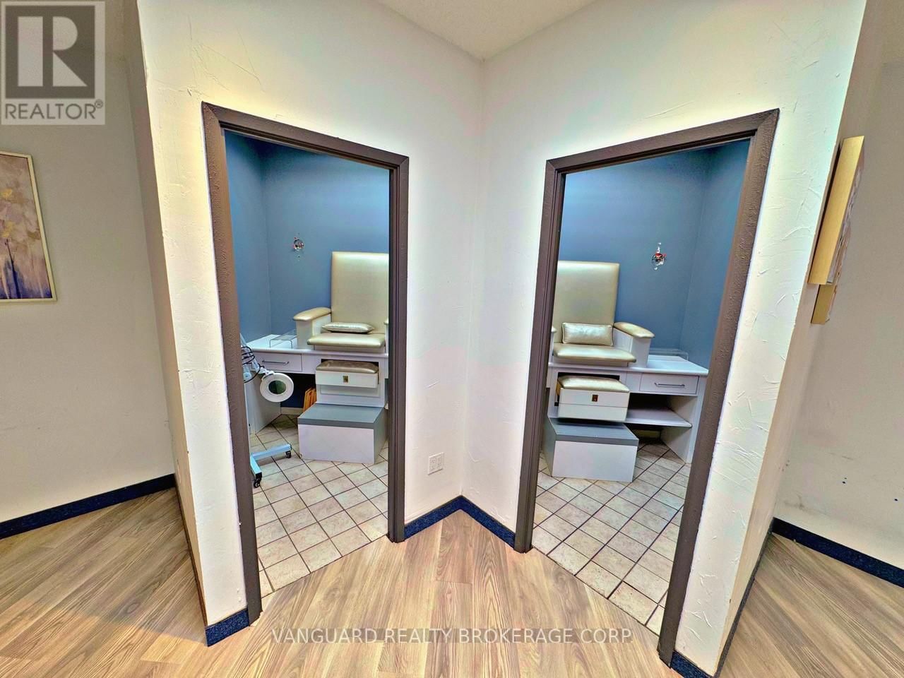 2nd Floor - 1106 EGLINTON AVENUE WEST Image 12