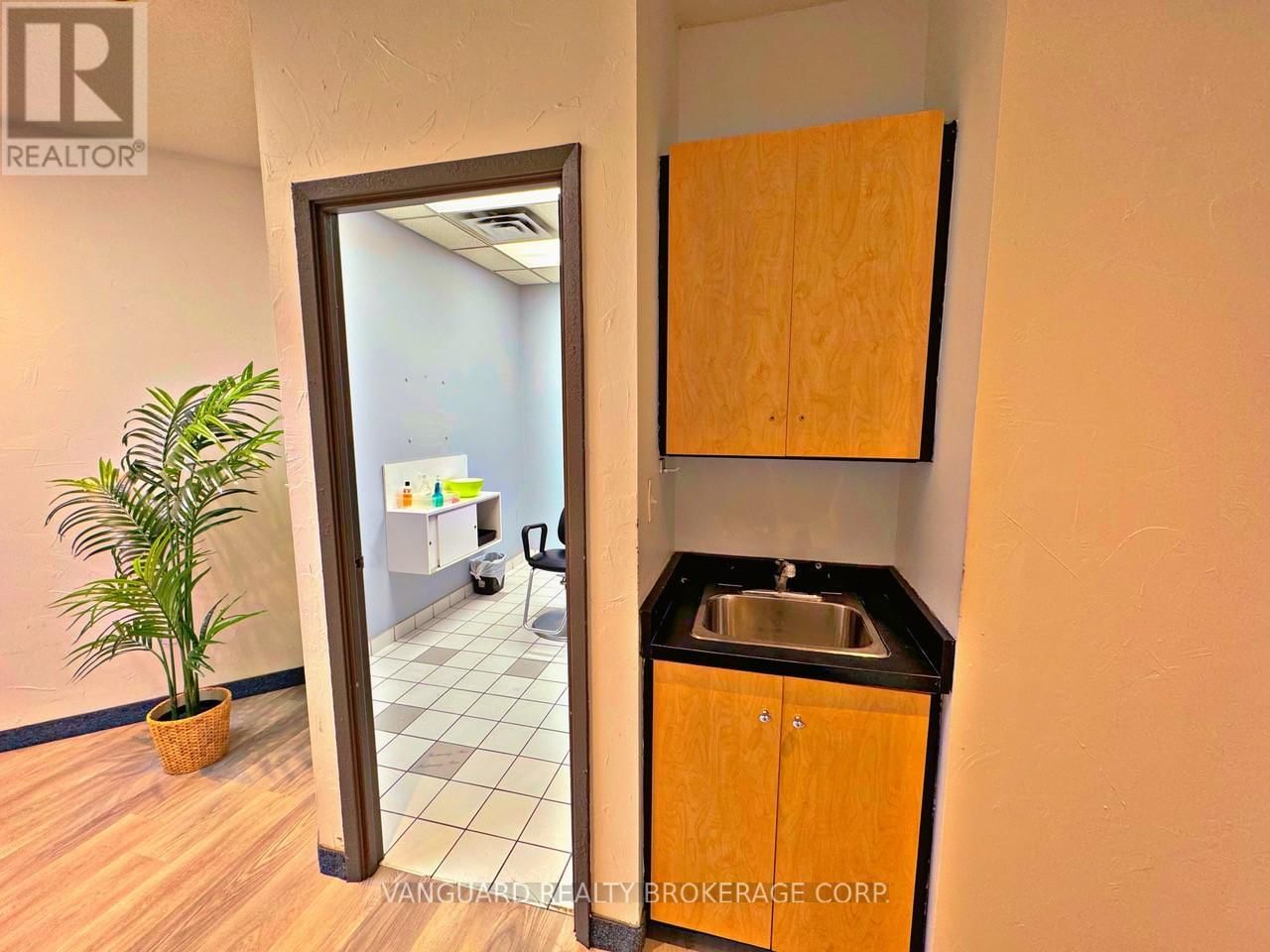 2nd Floor - 1106 EGLINTON AVENUE WEST Image 13