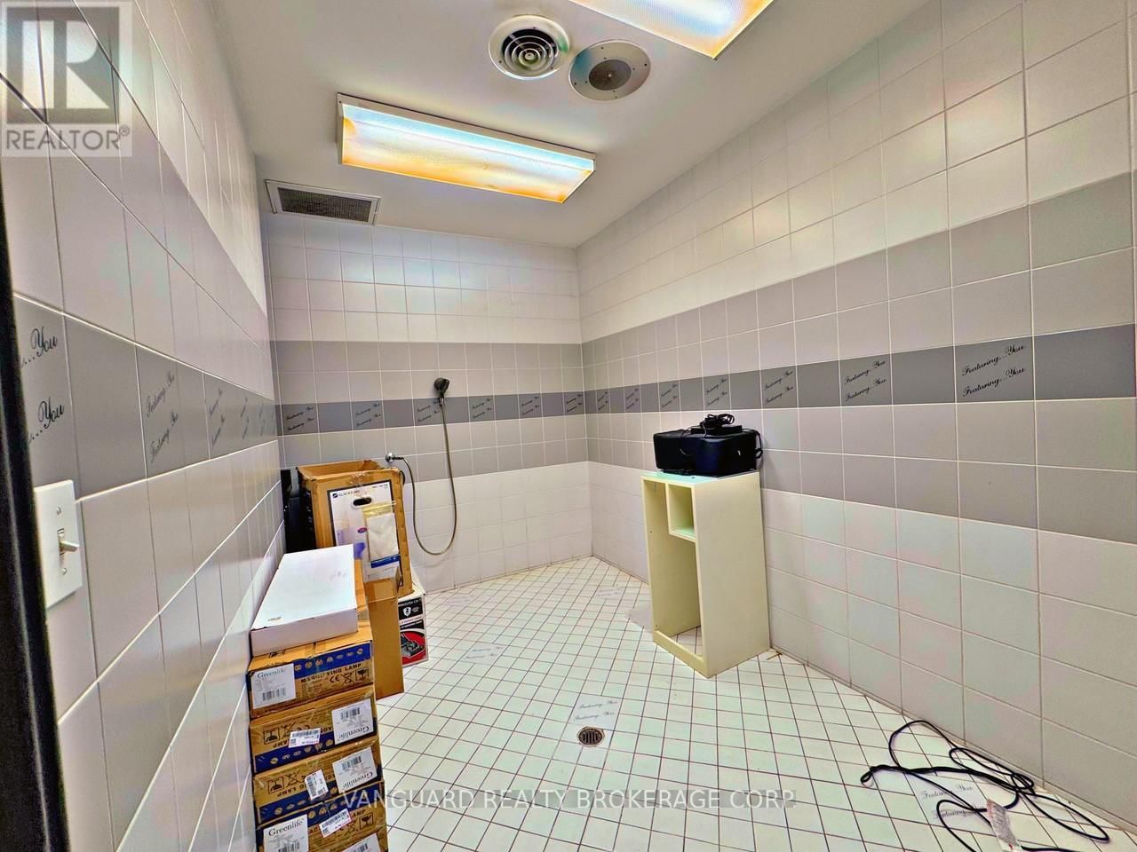 2nd Floor - 1106 EGLINTON AVENUE WEST Image 17