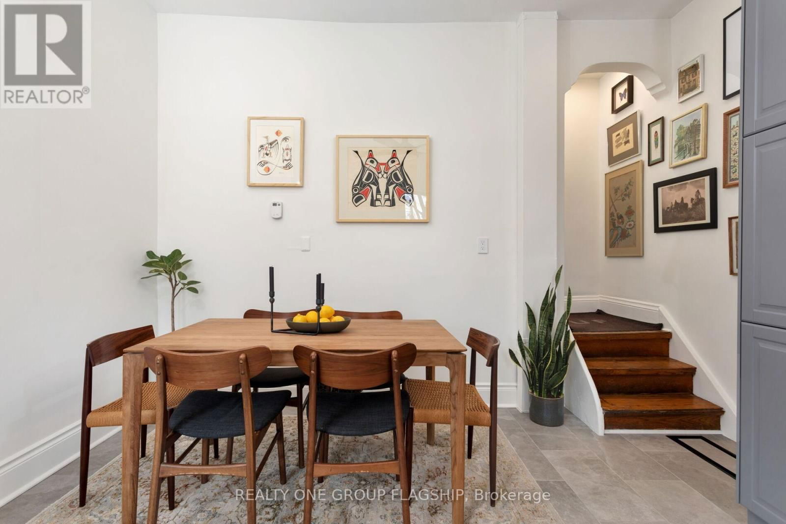 1691 DUNDAS STREET WEST Image 14