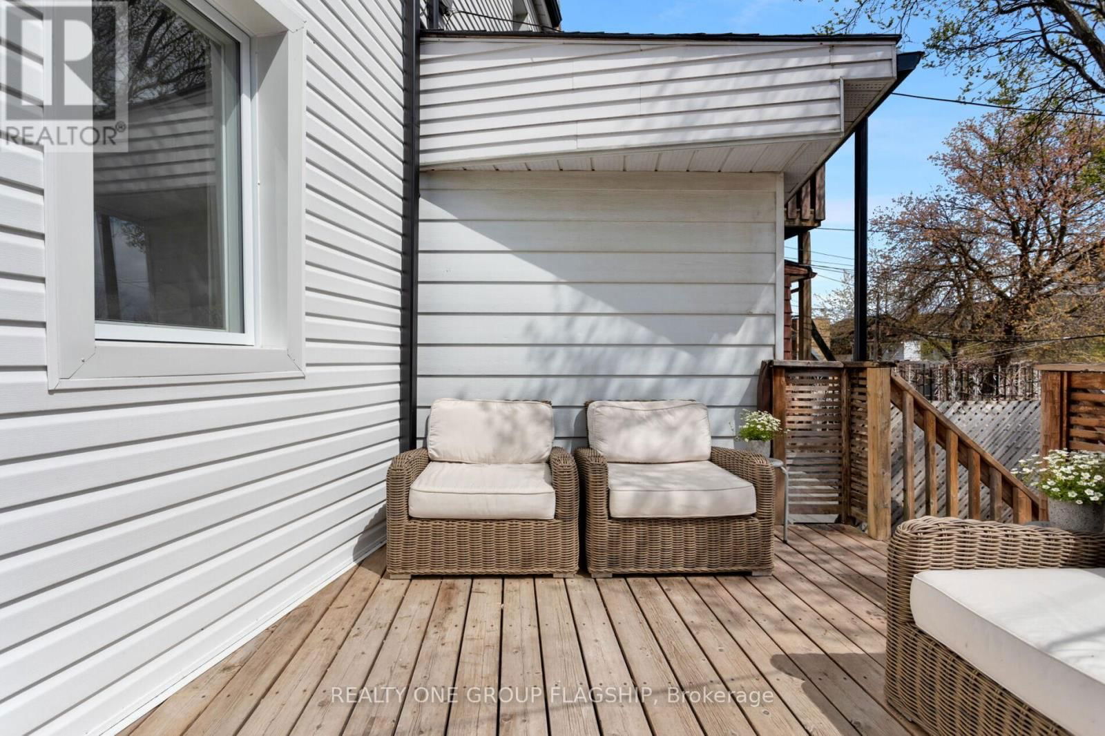 1691 DUNDAS STREET WEST Image 31