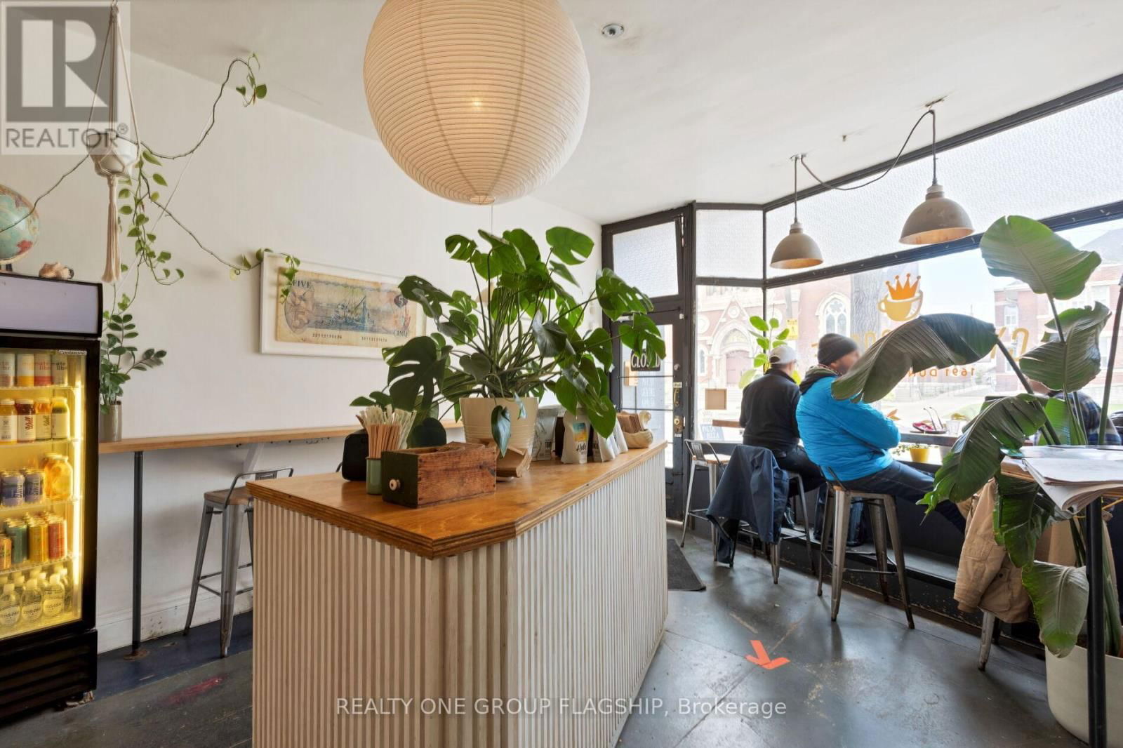 1691 DUNDAS STREET WEST Image 8