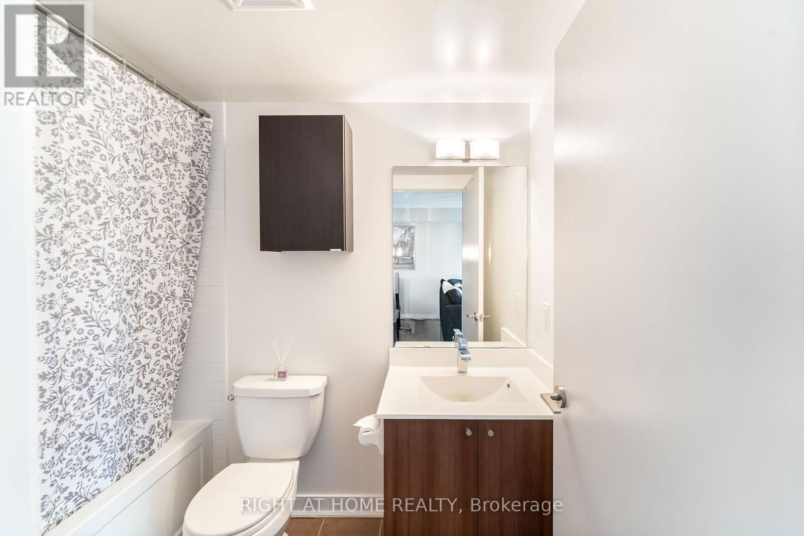 1010 - 5740 YONGE STREET Image 33