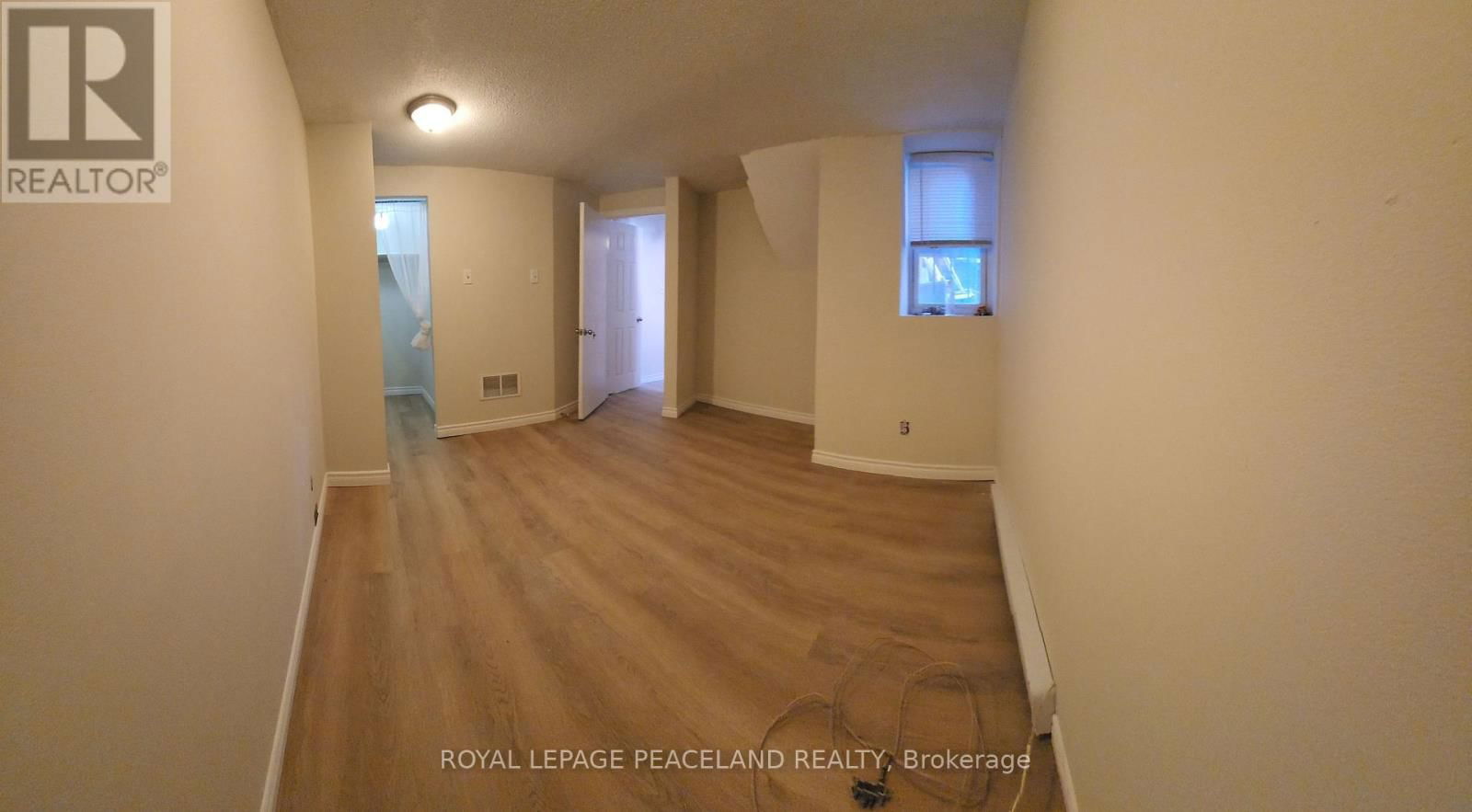 4 - 558 SPADINA CRESCENT Image 10