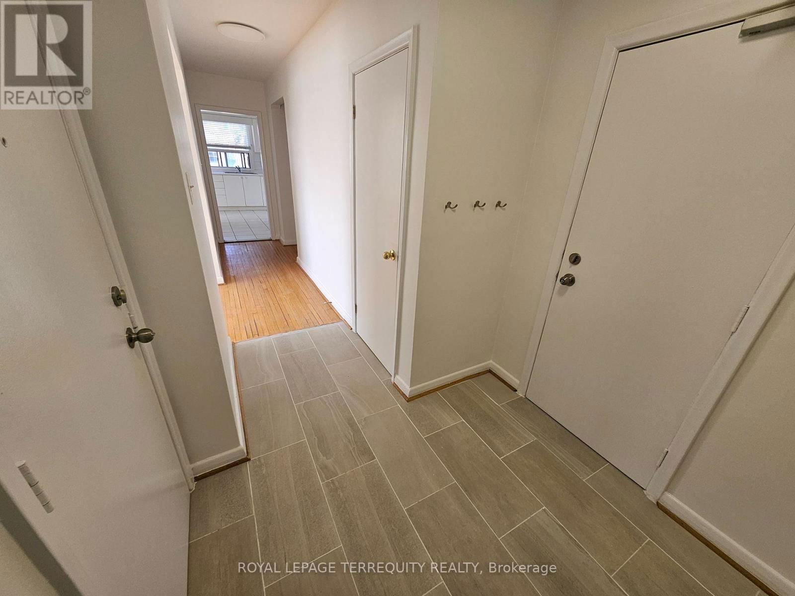 3 - 401 WINNETT AVENUE Image 16