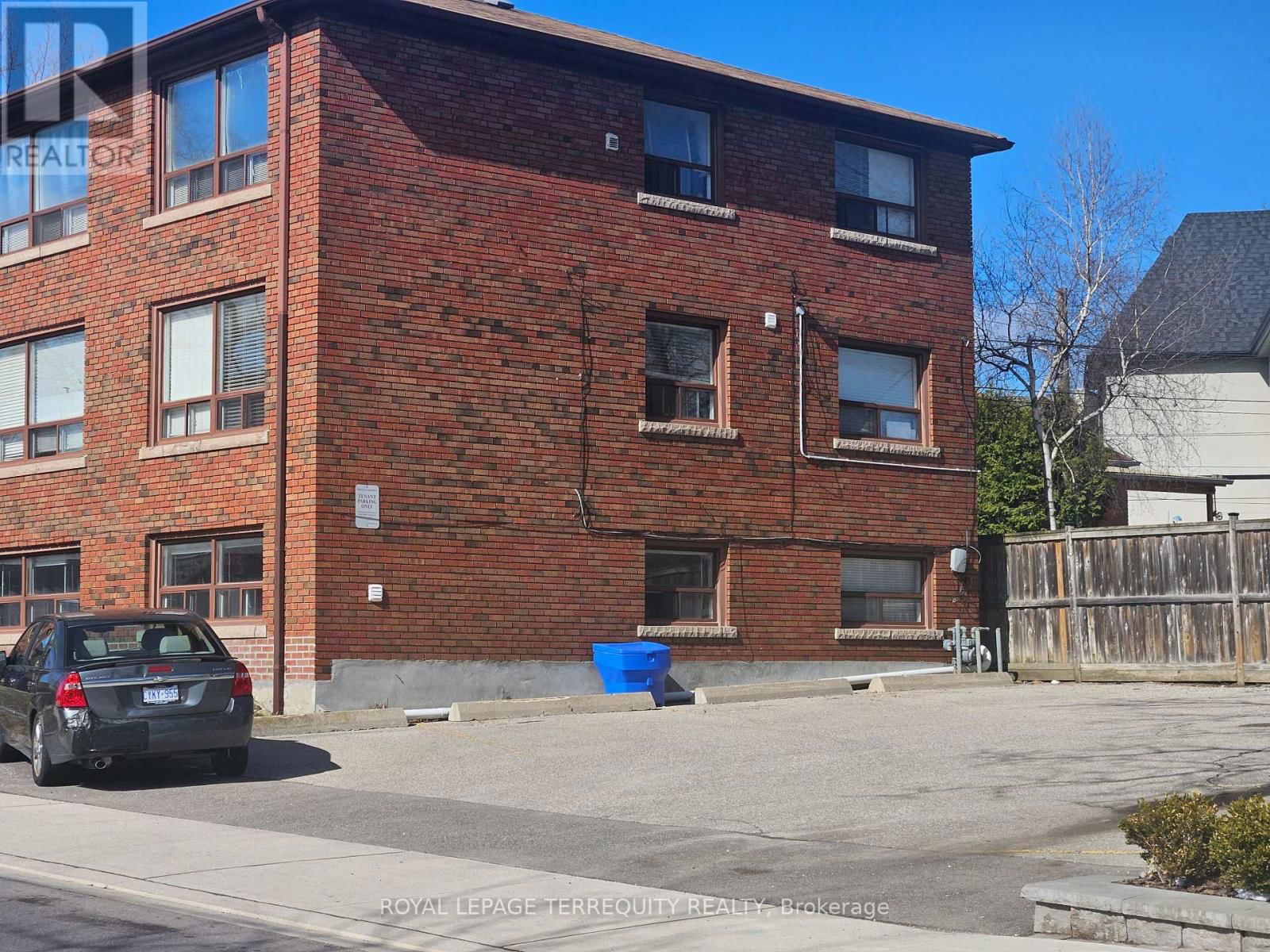 3 - 401 WINNETT AVENUE Image 31
