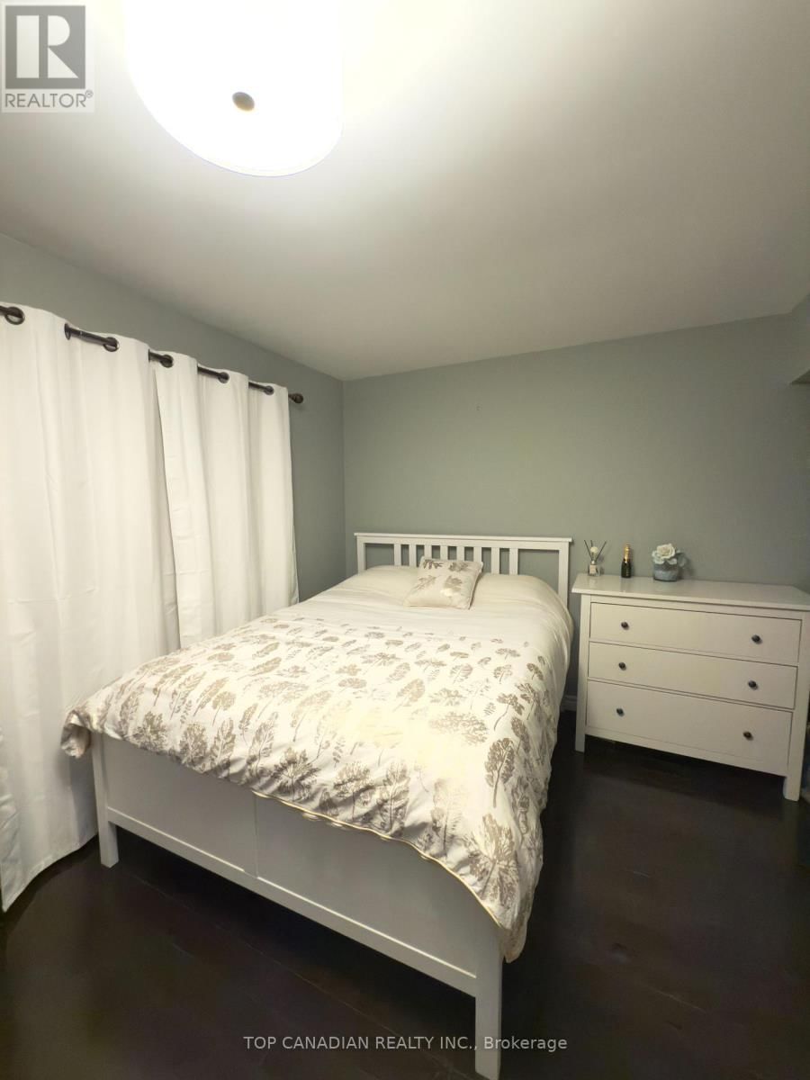 62 - 55 ENGLISH IVYWAY WAY Image 20