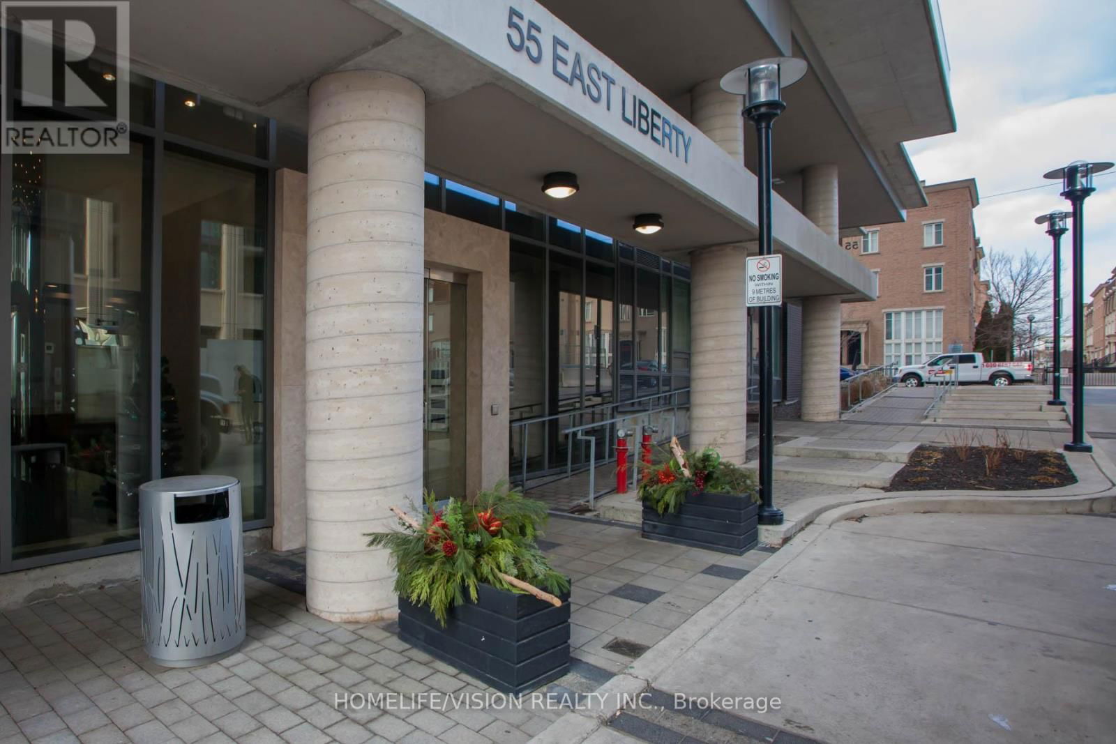 315 - 55 EAST LIBERTY STREET Image 29