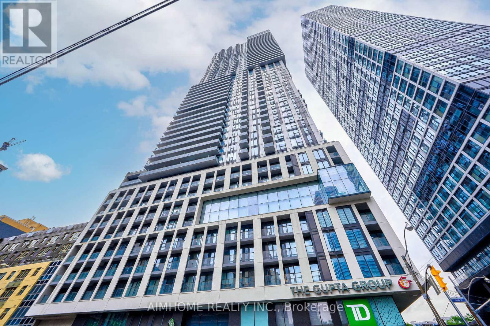 823 - 251 JARVIS STREET Image 1