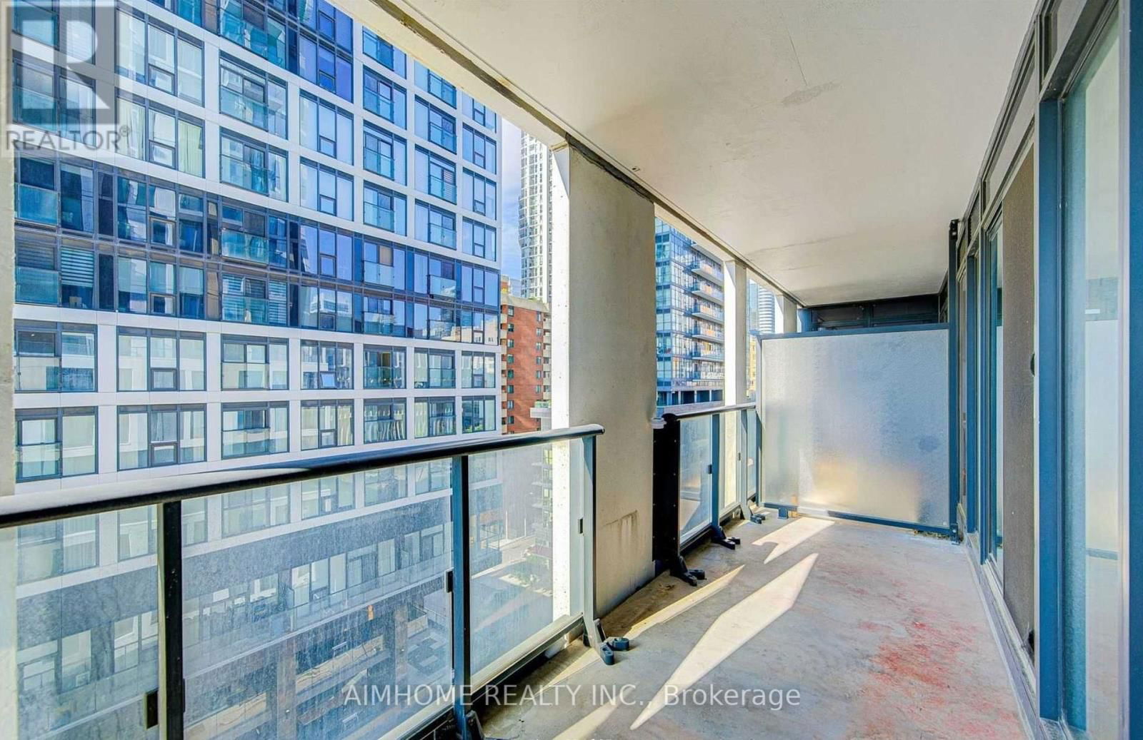 823 - 251 JARVIS STREET Image 21