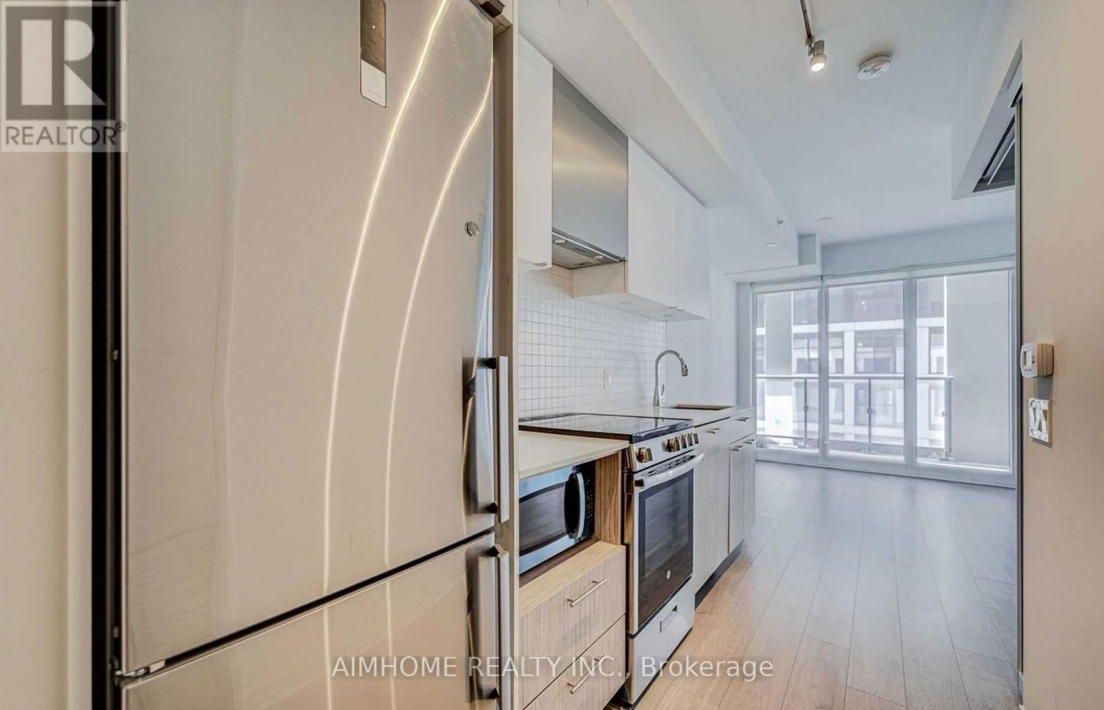 823 - 251 JARVIS STREET Image 6