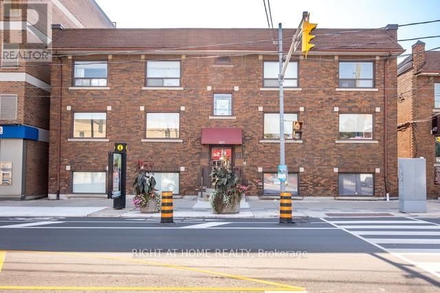 # 4 - 421 EGLINTON AVENUE WEST Image 1
