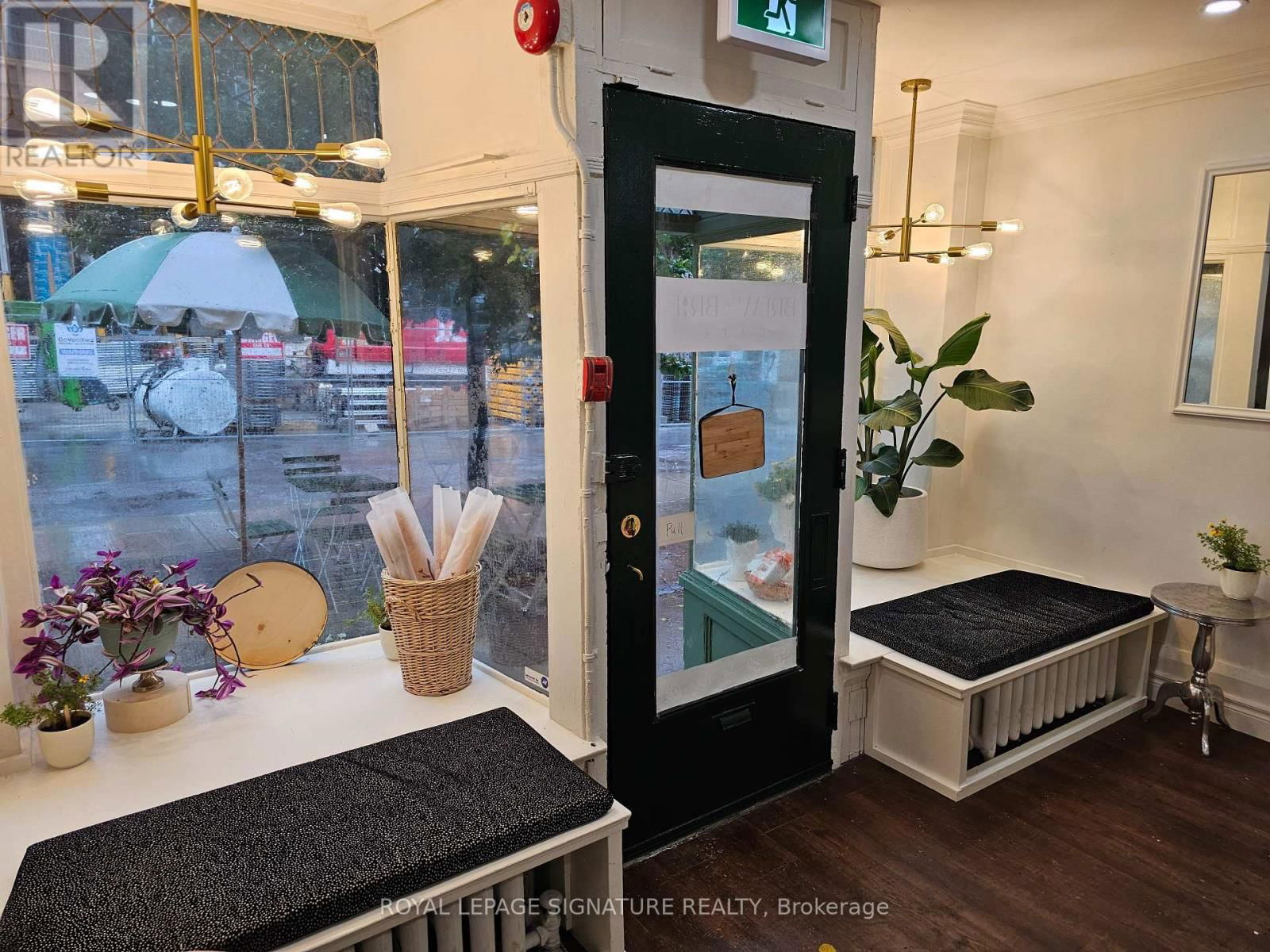 9 CASTLEFIELD AVENUE Image 3