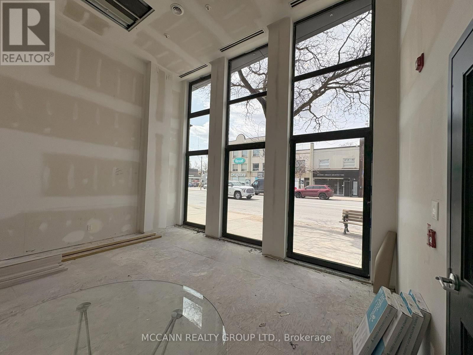 2 - 3429 YONGE STREET Image 4