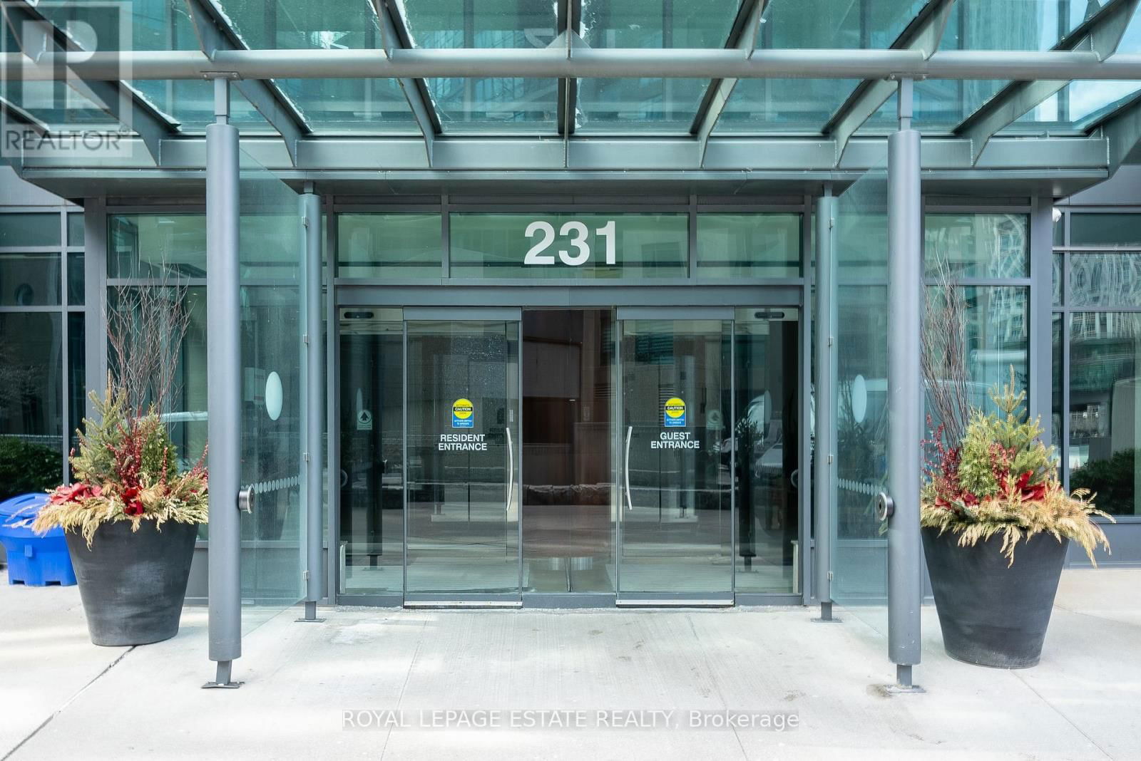 1011 - 231 FORT YORK BOULEVARD Image 38