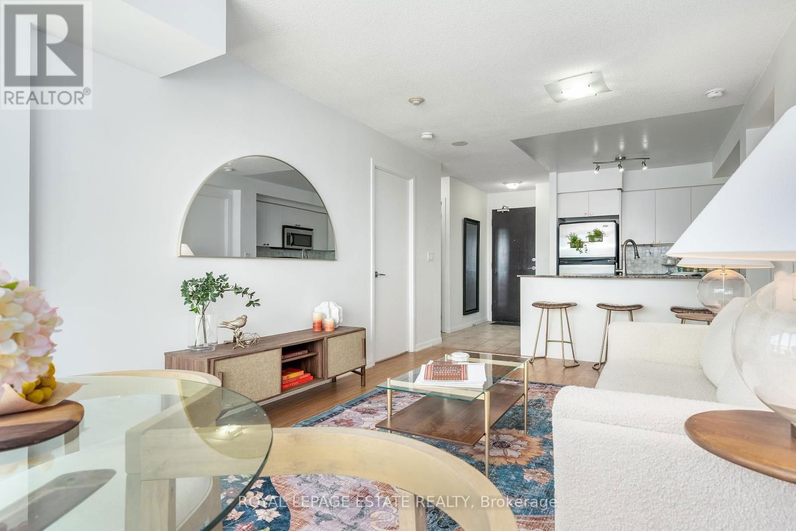 1011 - 231 FORT YORK BOULEVARD Image 4