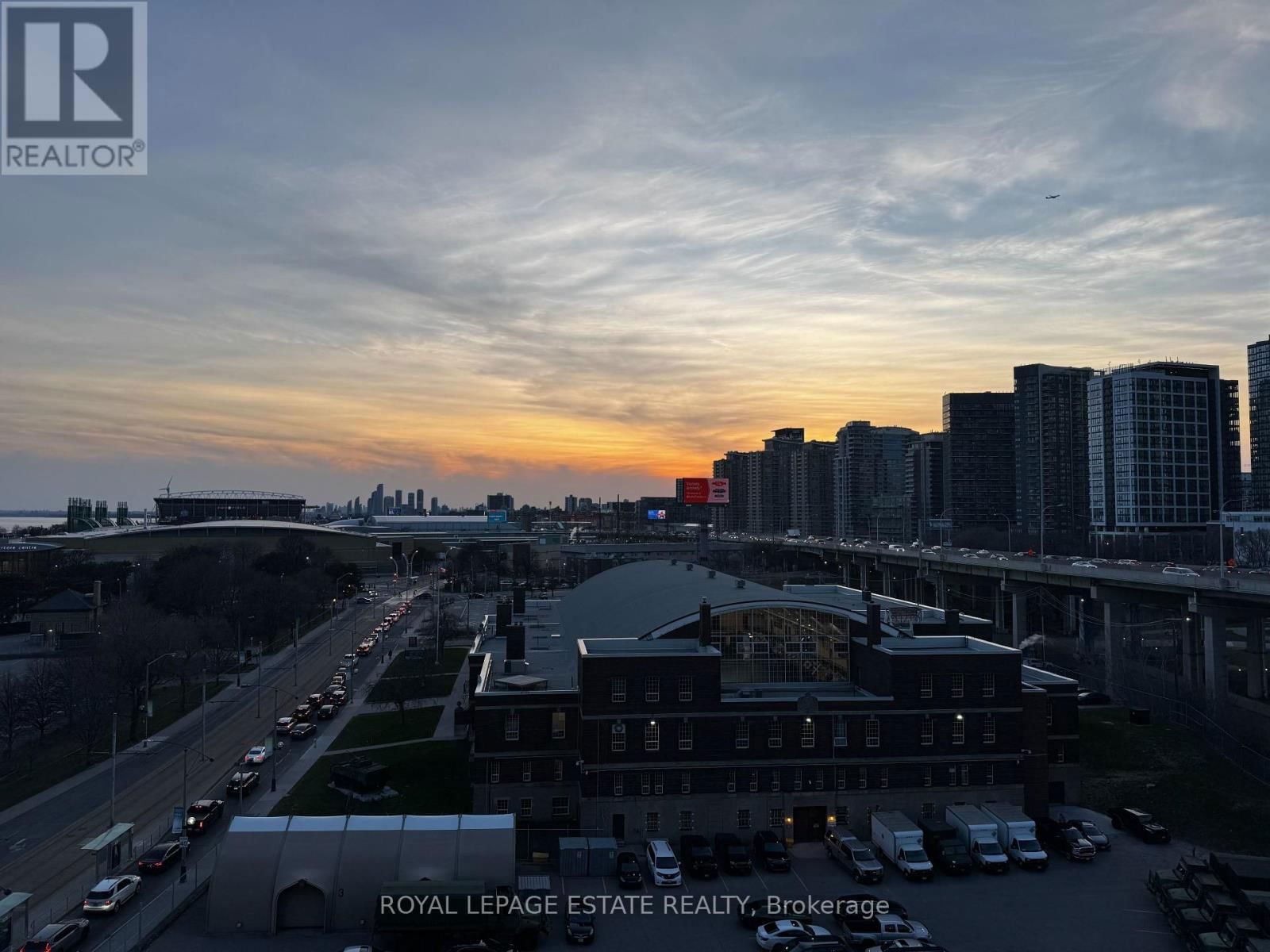 1011 - 231 FORT YORK BOULEVARD Image 41