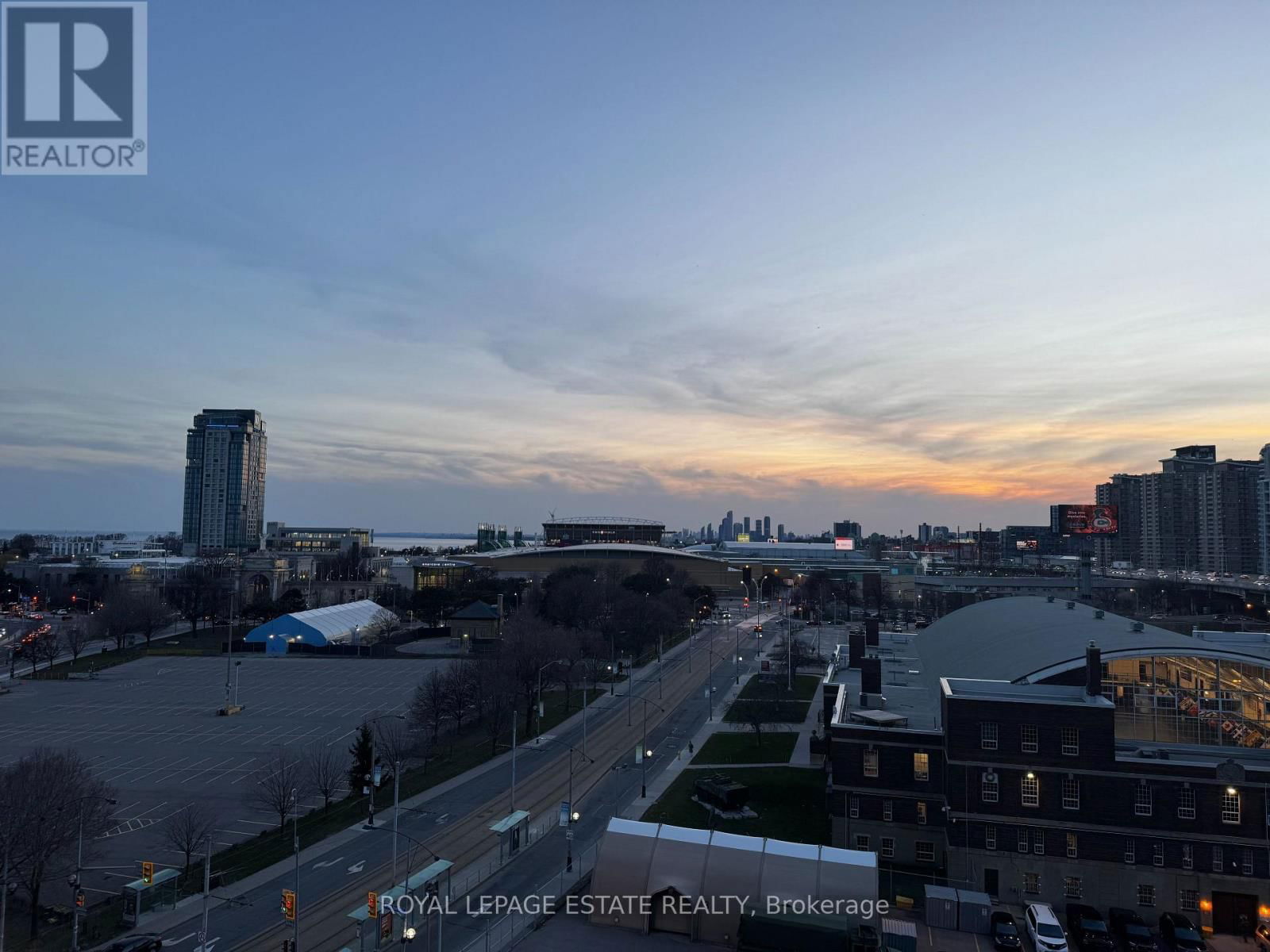 1011 - 231 FORT YORK BOULEVARD Image 43