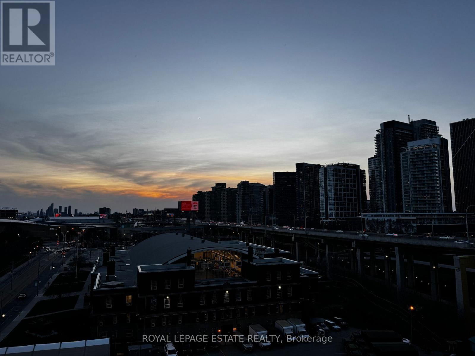 1011 - 231 FORT YORK BOULEVARD Image 44