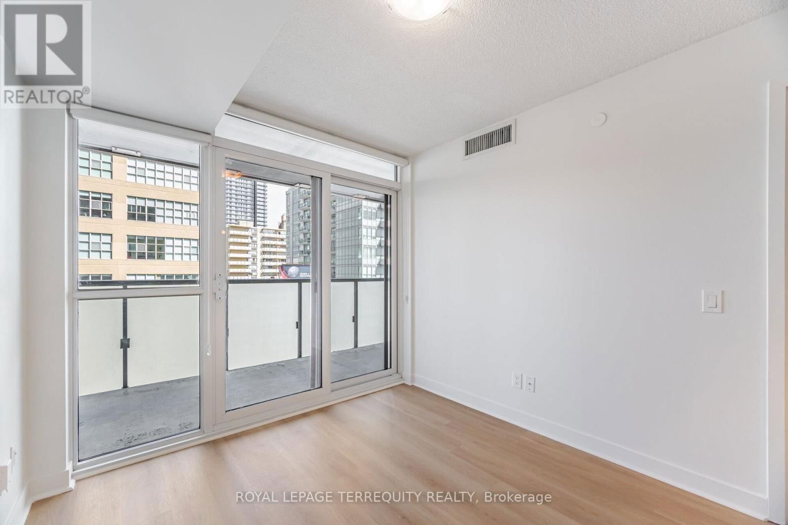 405 - 125 REDPATH AVENUE Image 10