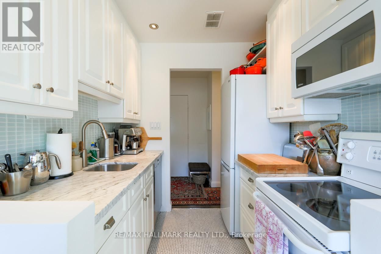 212 - 30 ELM AVENUE Image 18