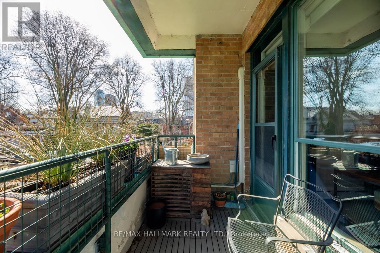 212 - 30 ELM AVENUE Image 26