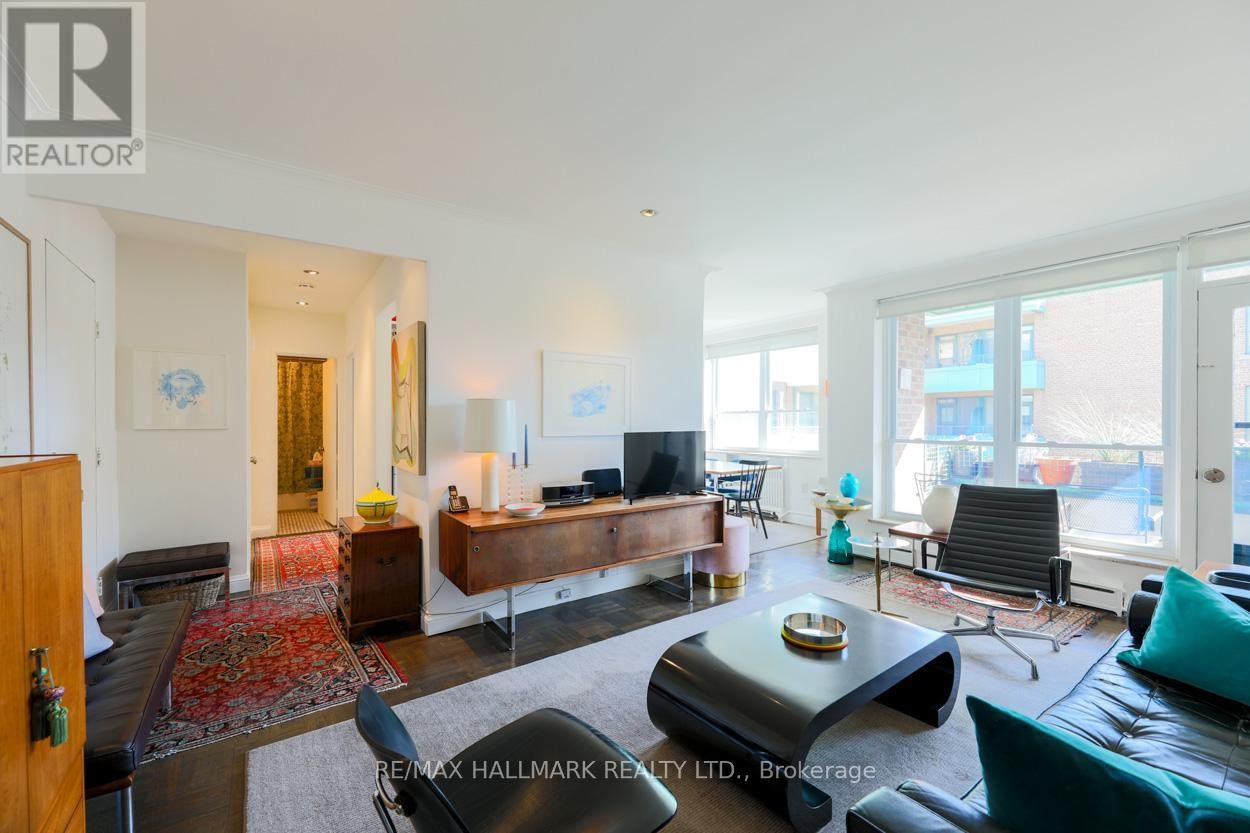212 - 30 ELM AVENUE Image 9