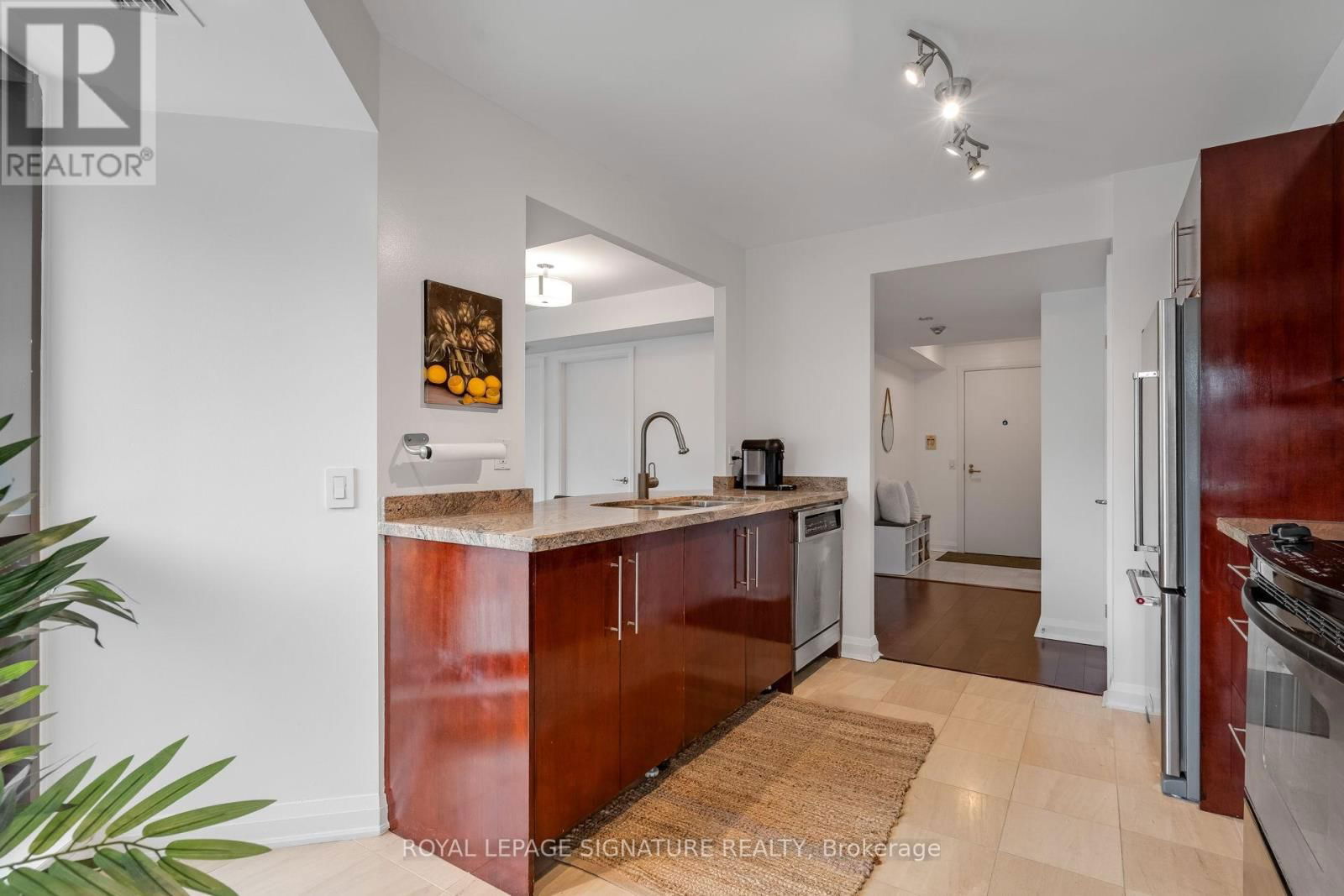 411 - 3 MCALPINE STREET Image 18
