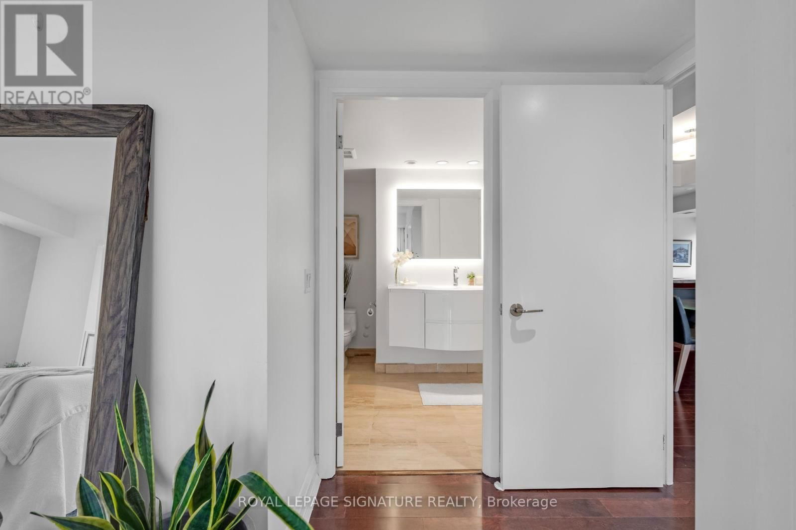 411 - 3 MCALPINE STREET Image 26