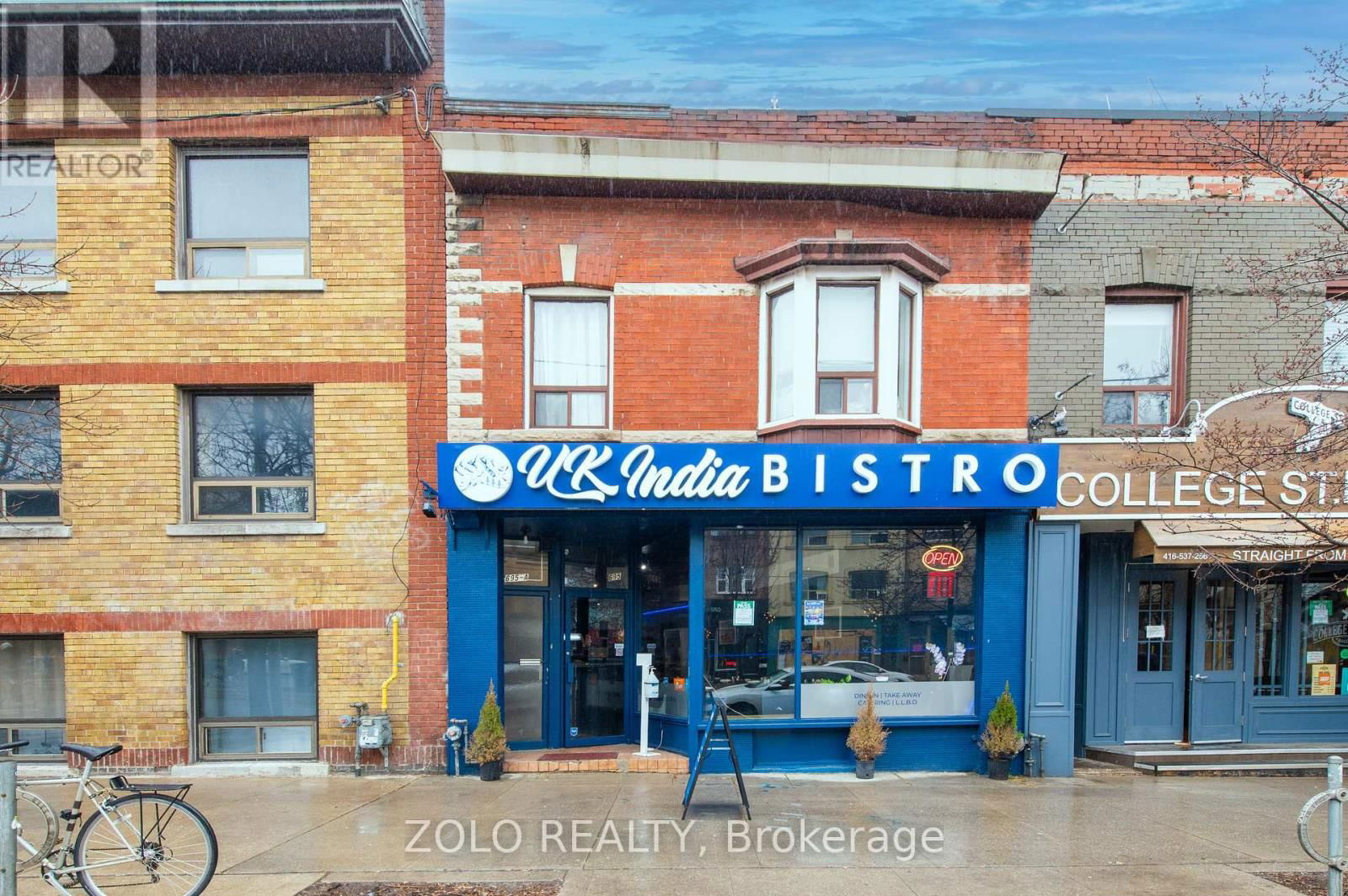 695 COLLEGE STREET Image 1