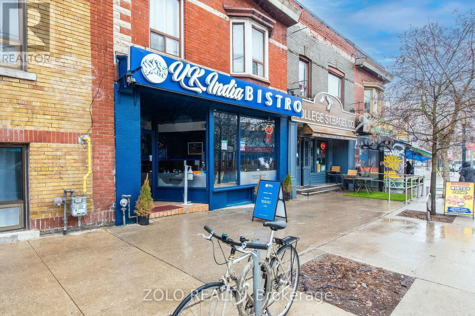 695 COLLEGE STREET Image 3