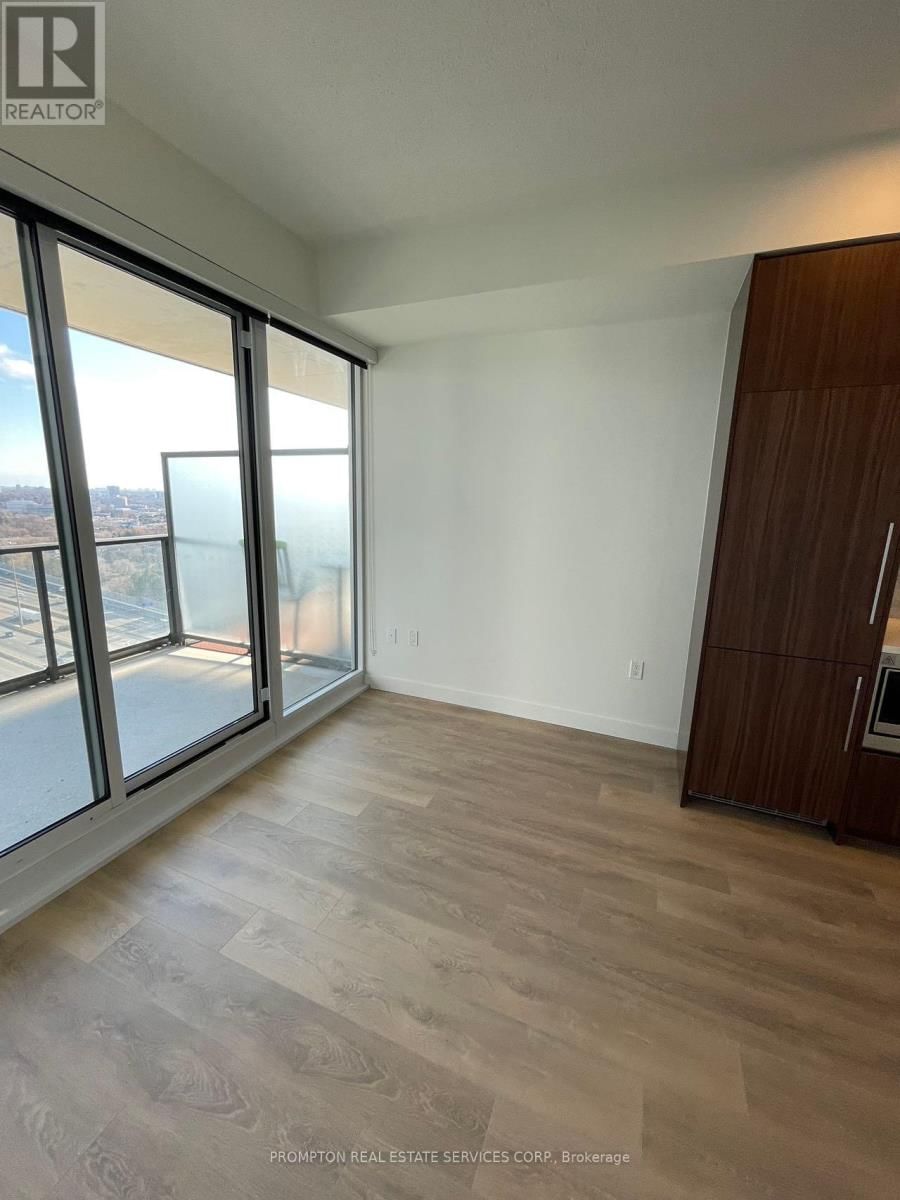 2015 - 85 MCMAHON DRIVE Image 12