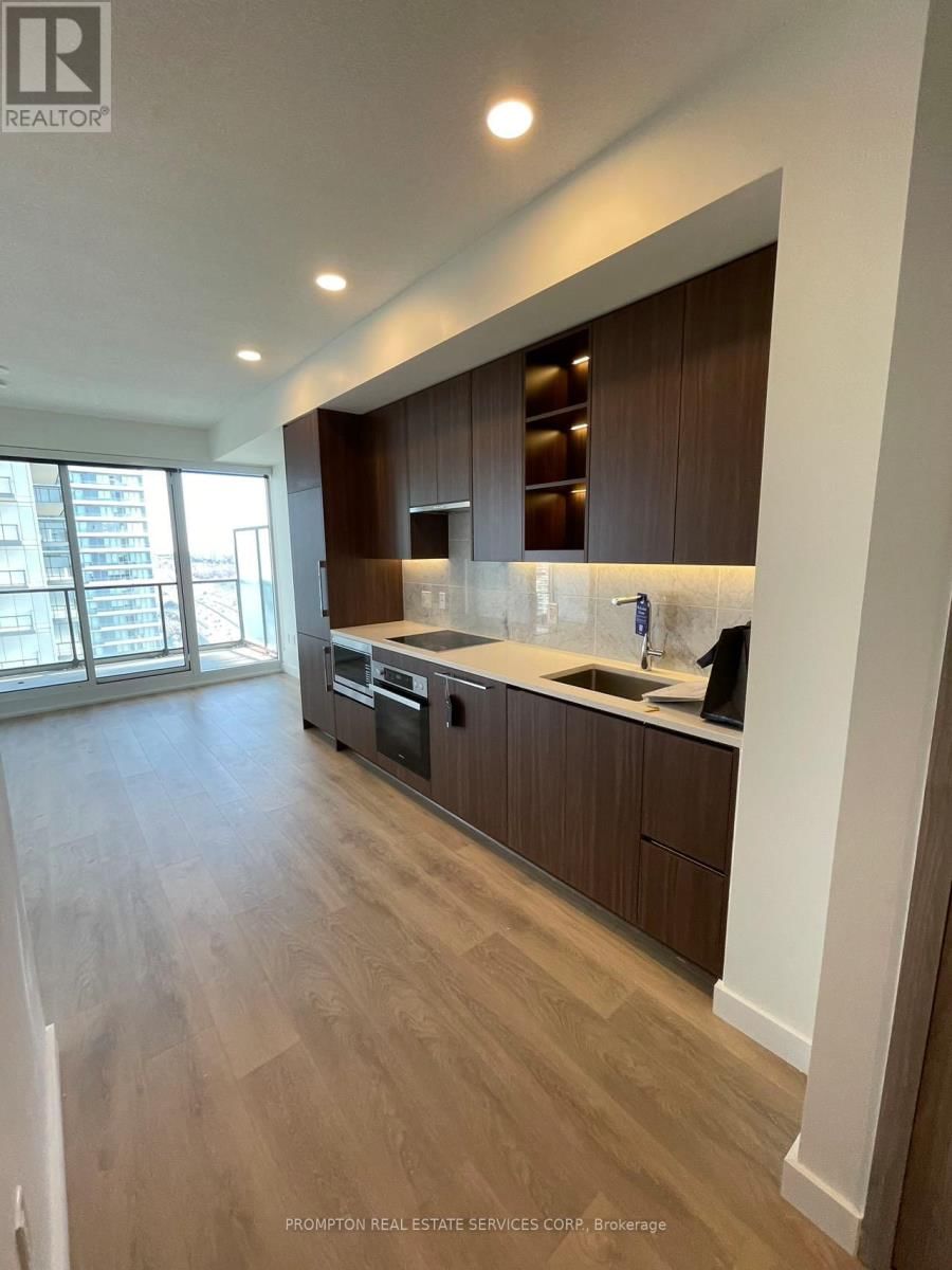 2015 - 85 MCMAHON DRIVE Image 9