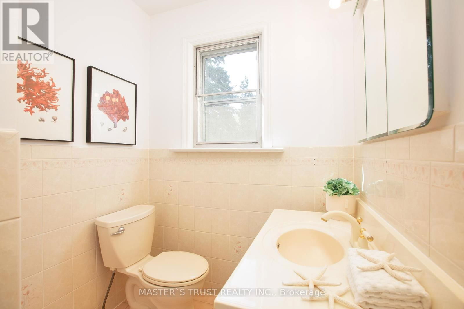 109 EDITH DRIVE Image 16