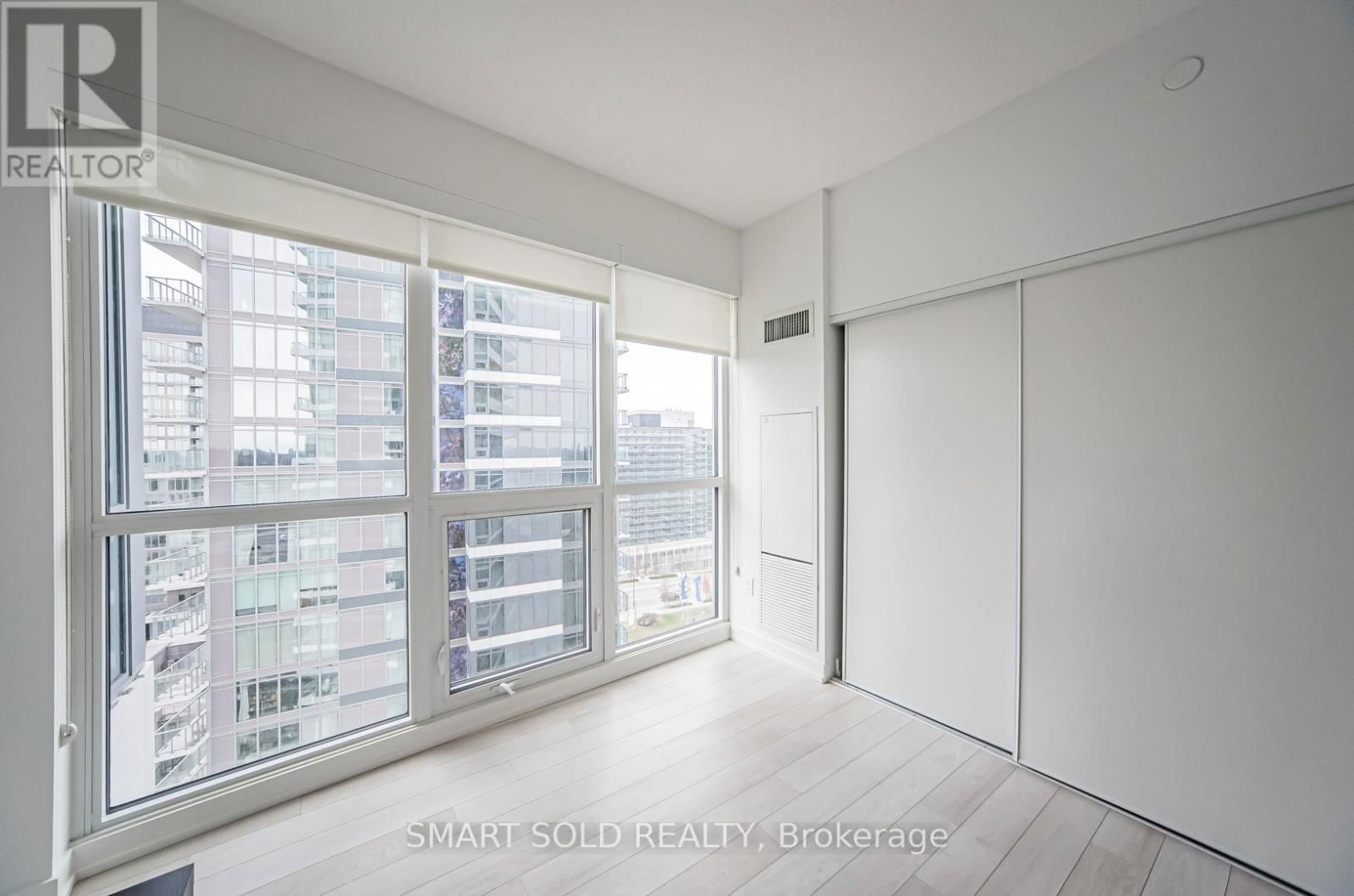 1209 - 117 MCMAHON DRIVE Image 24