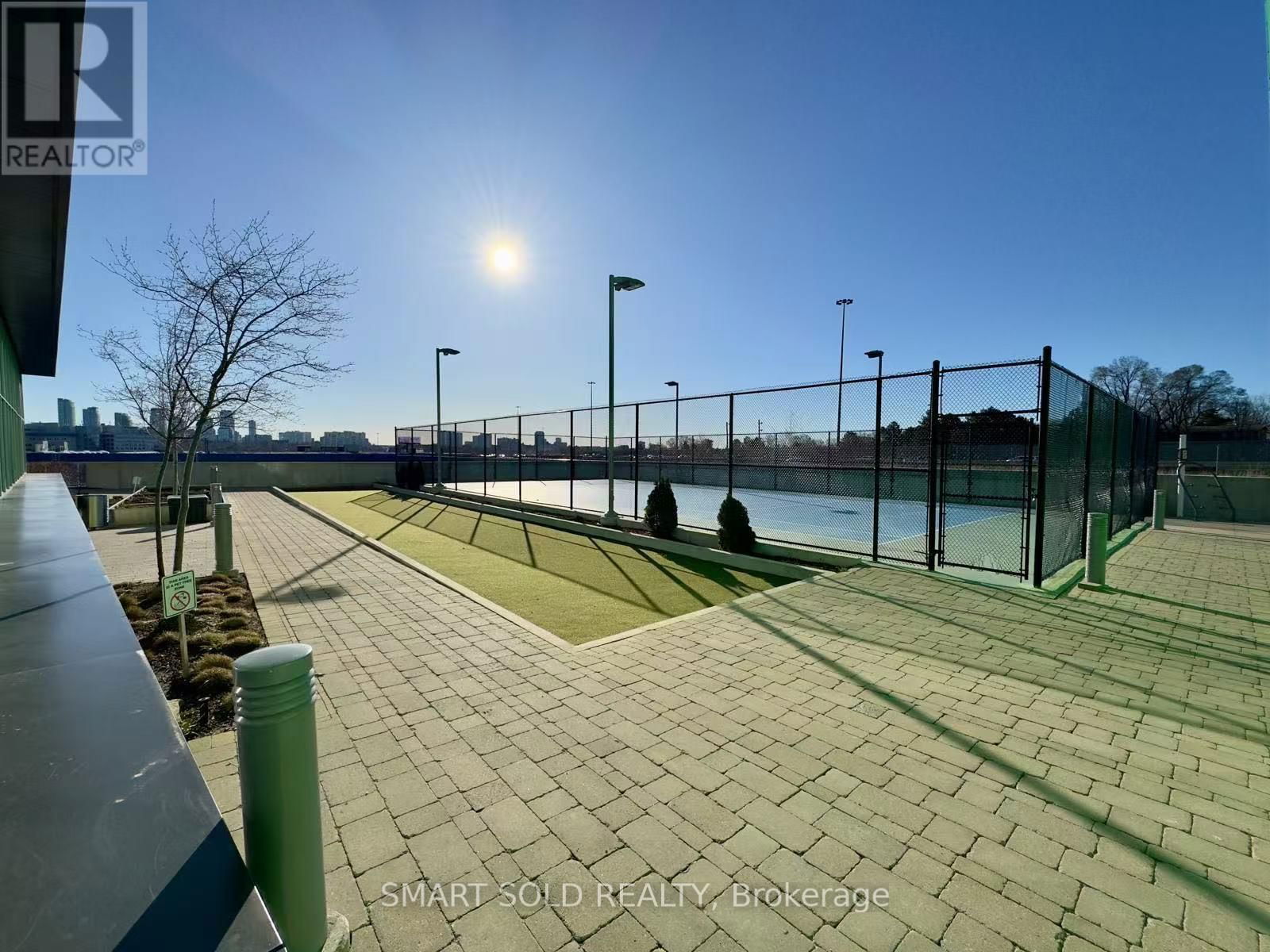 1209 - 117 MCMAHON DRIVE Image 34