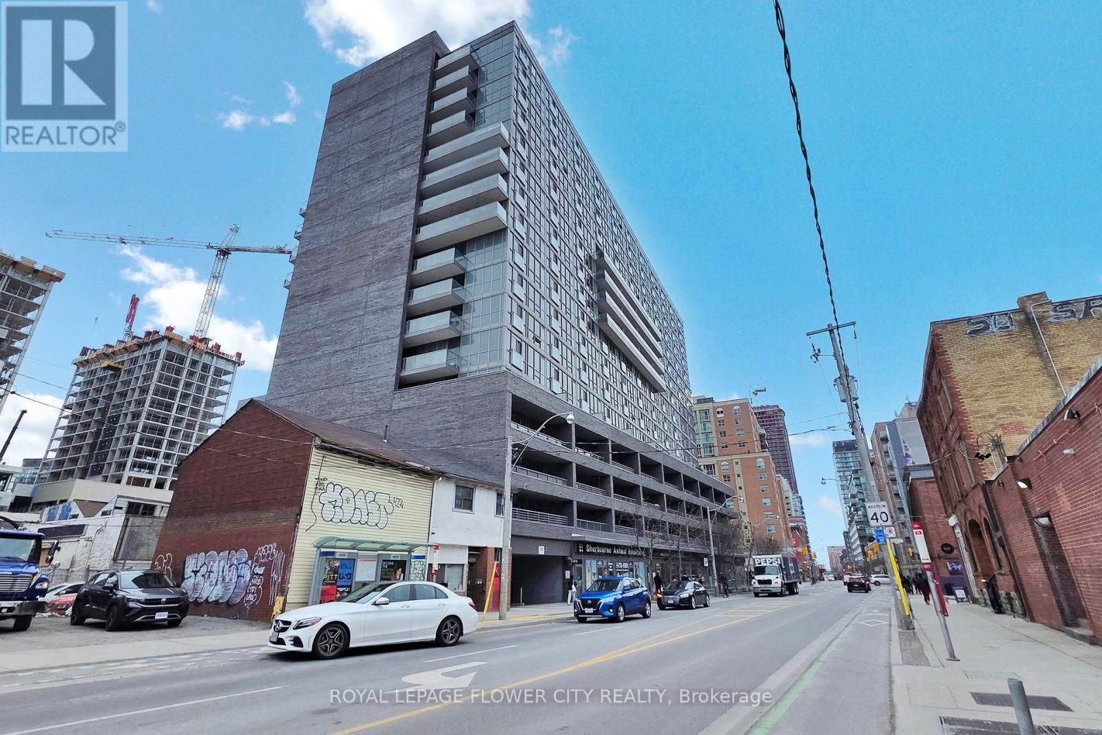 104 - 320 RICHMOND STREET Image 3