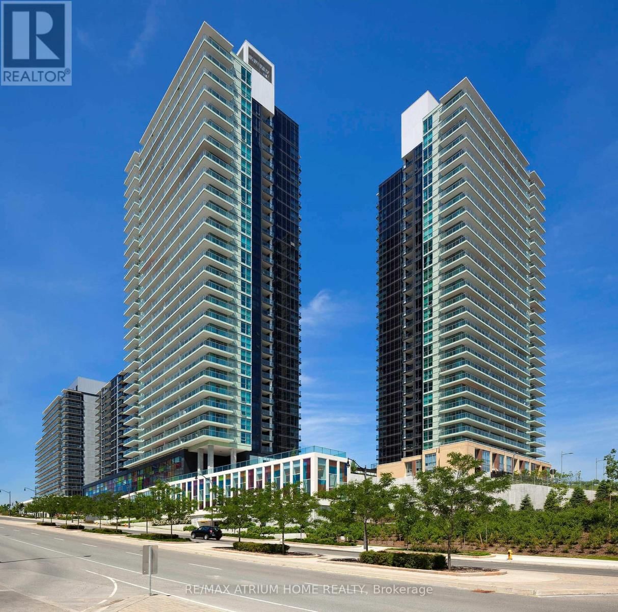 1502 - 29 SINGER COURT Image 19