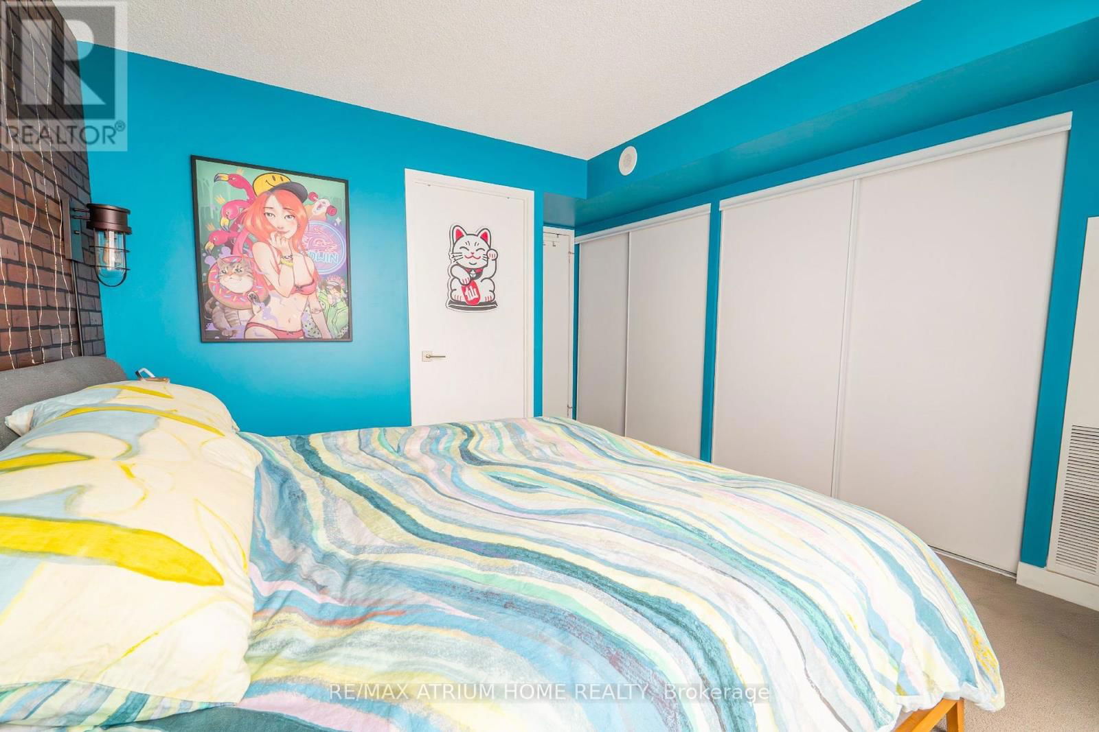 1502 - 29 SINGER COURT Image 7