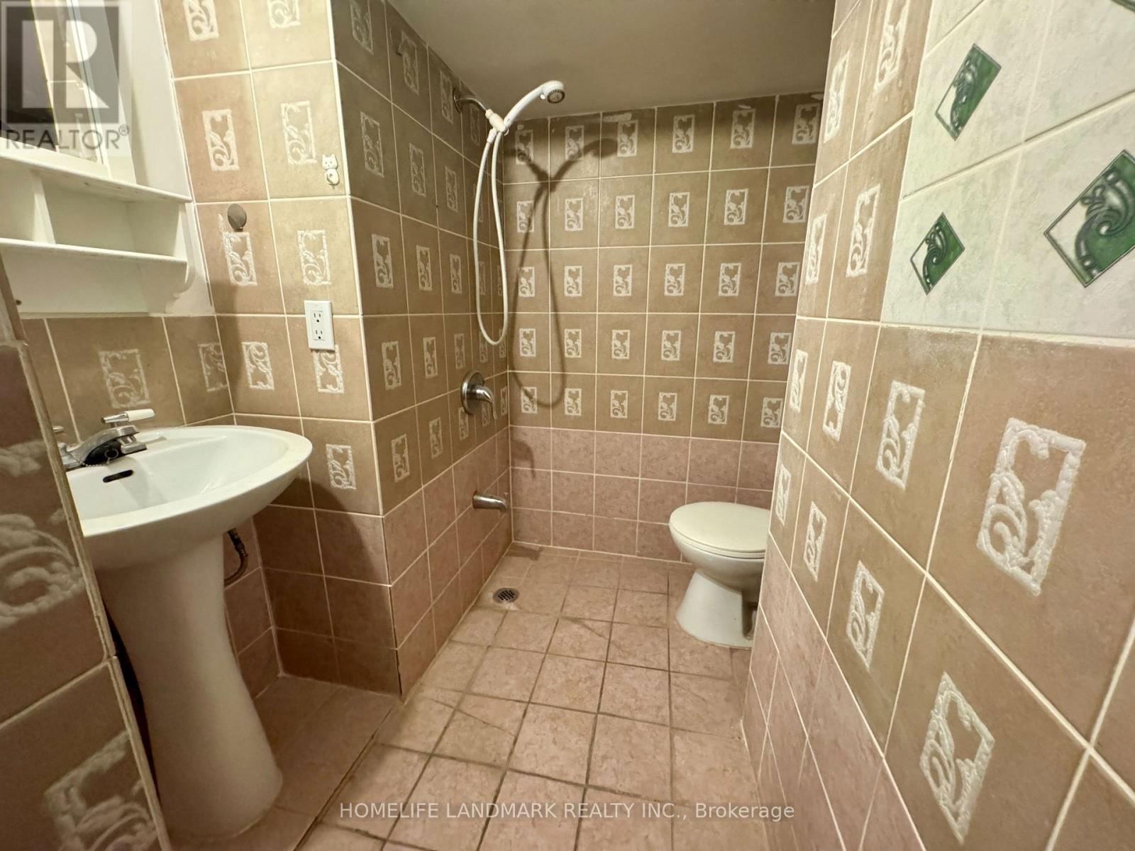 2 - 450 SPADINA AVENUE Image 5