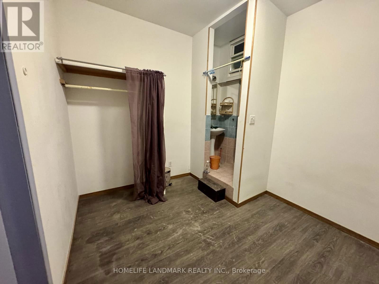 2 - 450 SPADINA AVENUE Image 8
