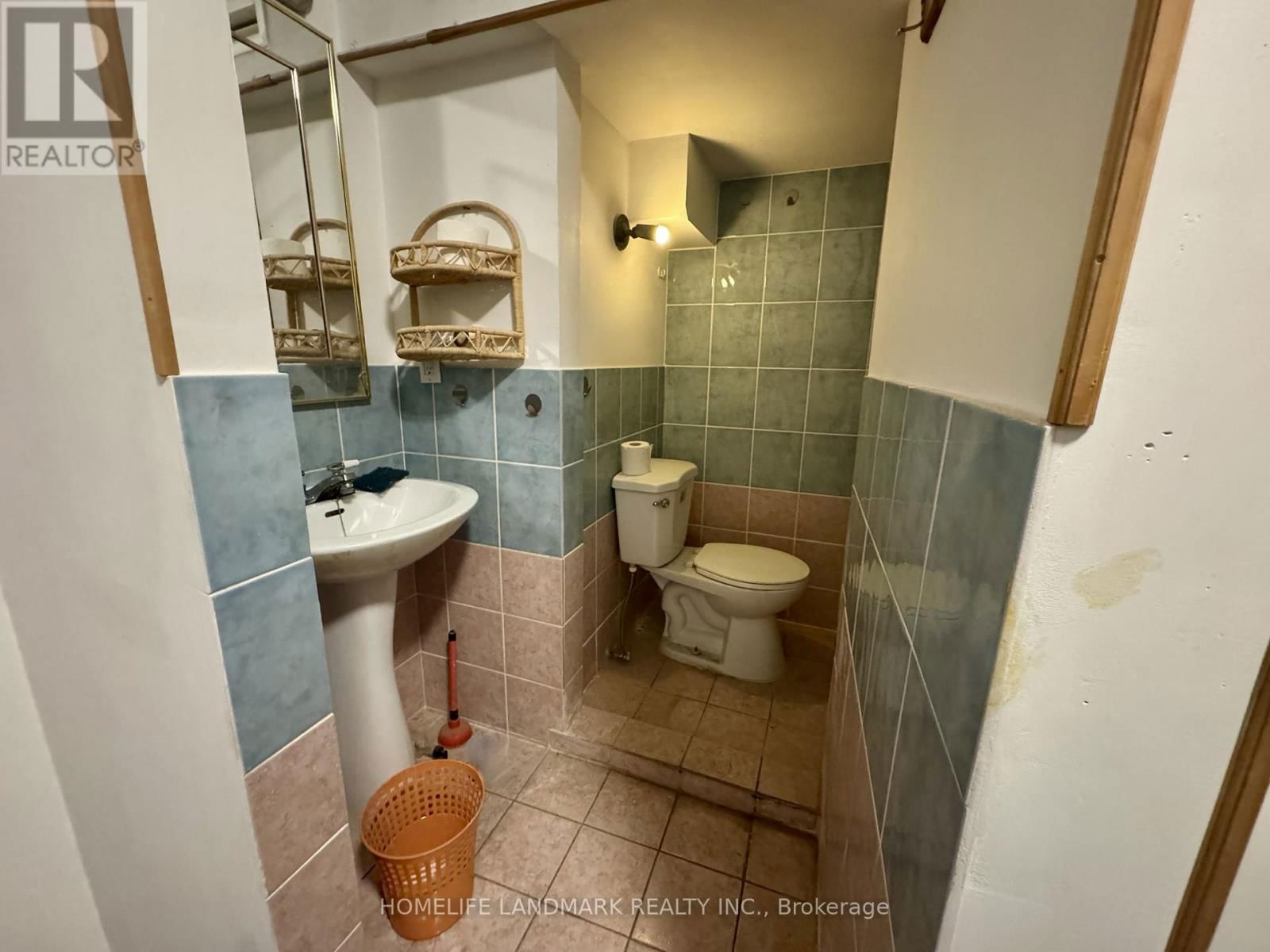 2 - 450 SPADINA AVENUE Image 9