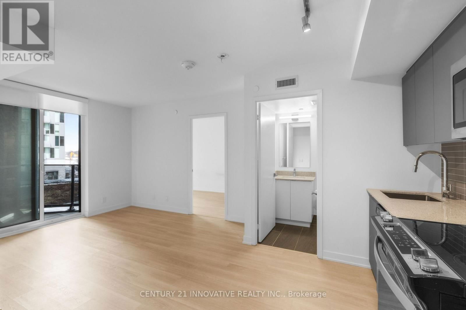226 - 30 TRETTI WAY Image 11