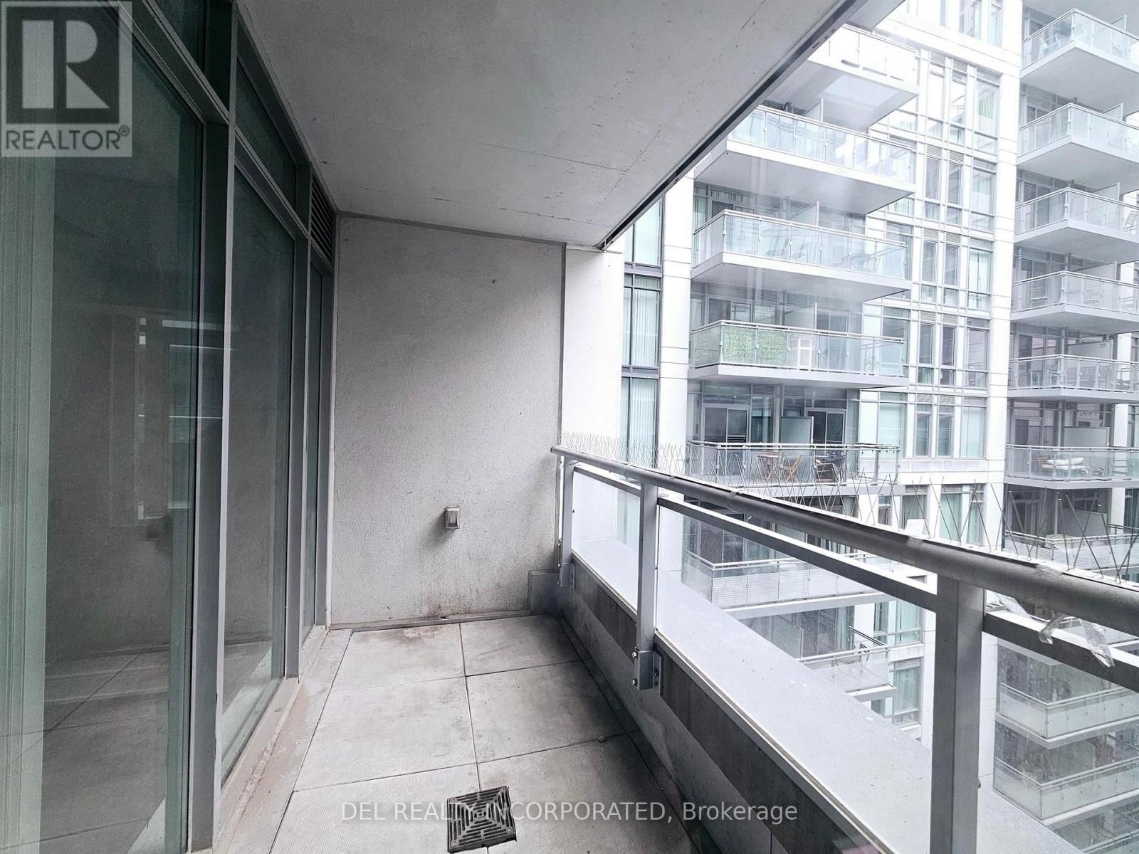903 - 525 ADELAIDE STREET WEST Image 17