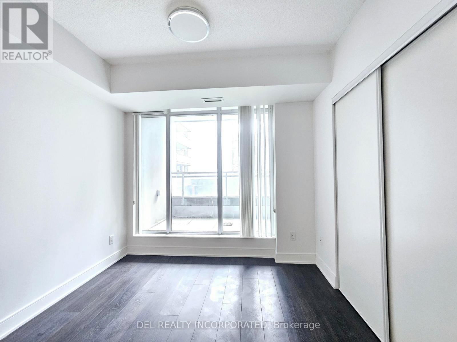 903 - 525 ADELAIDE STREET WEST Image 7