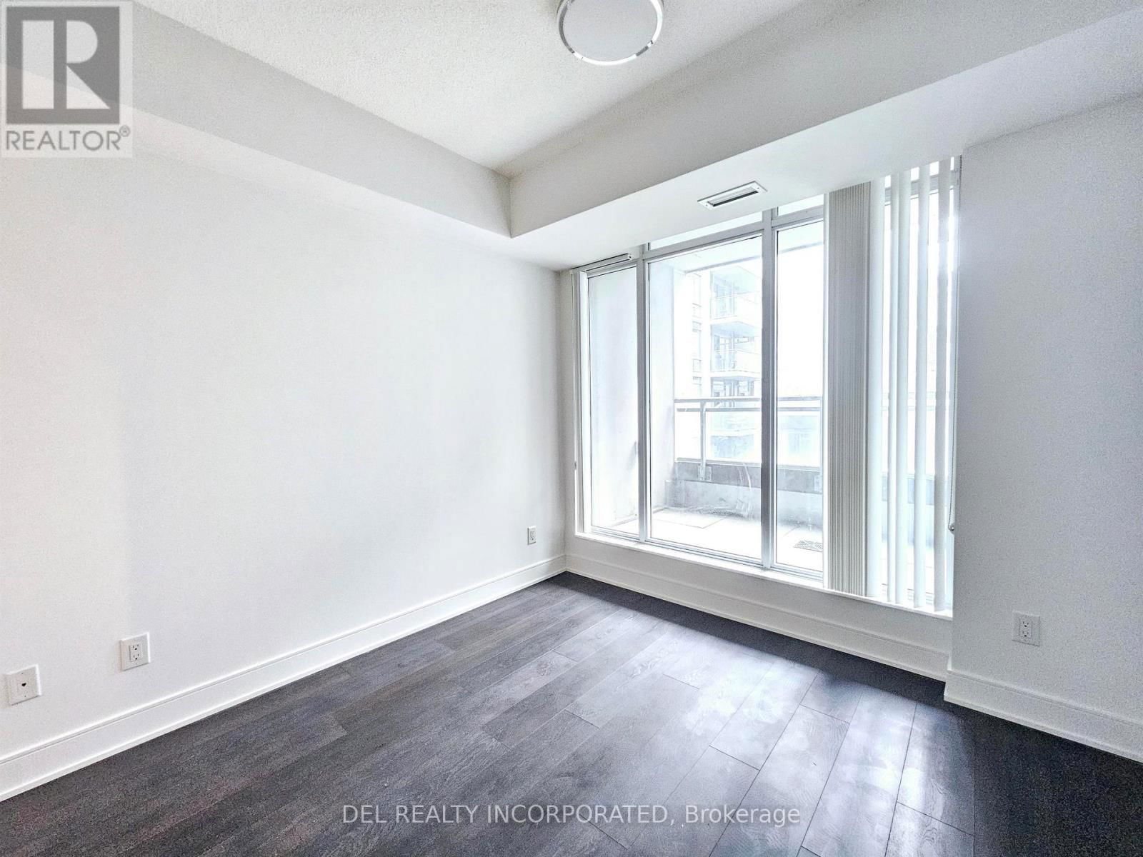 903 - 525 ADELAIDE STREET WEST Image 8
