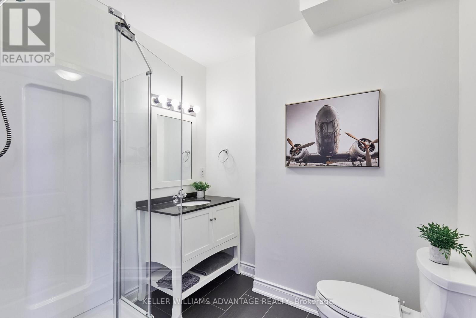 477 DAVISVILLE AVENUE Image 11
